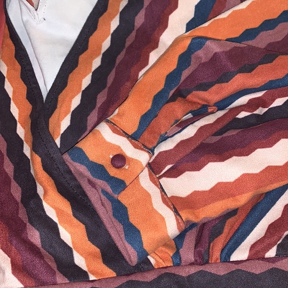 NWOT Flying Tomato Wrap Top - Picture 6 of 7